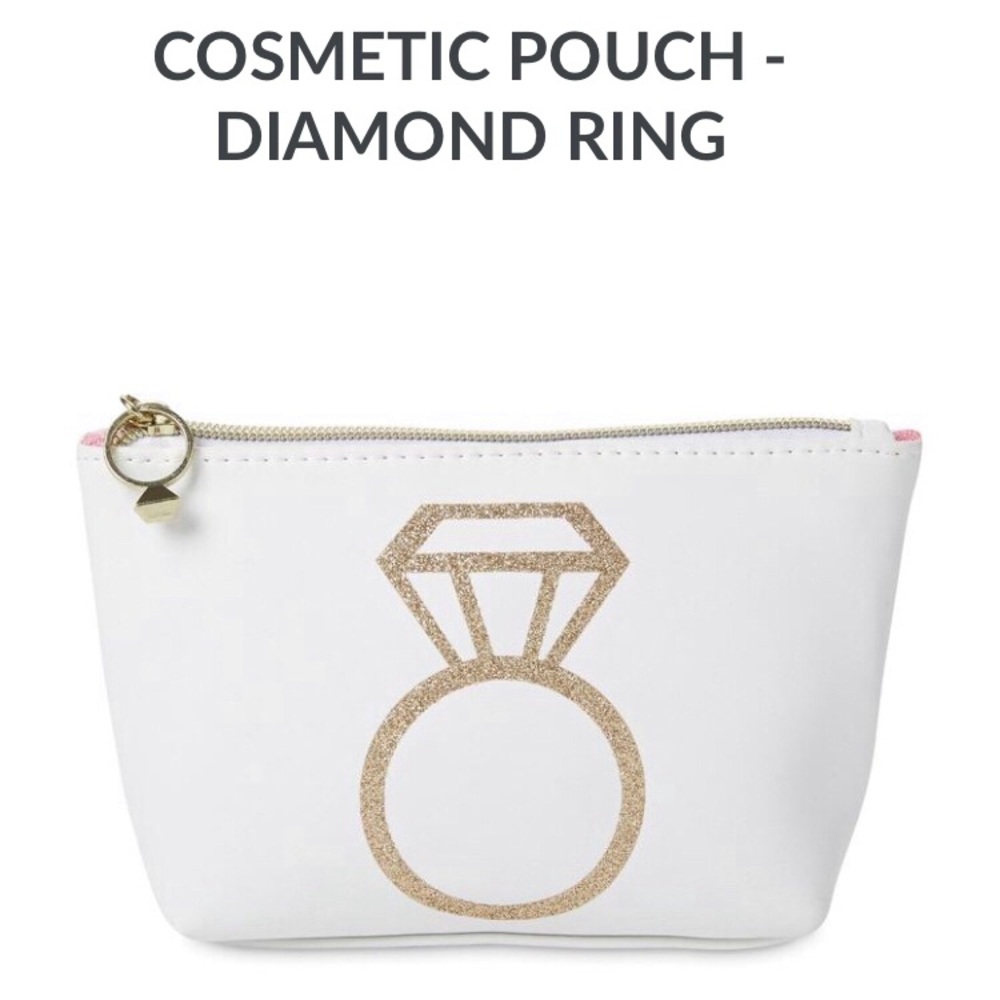 Cosmetic bag ideal for your special day!!